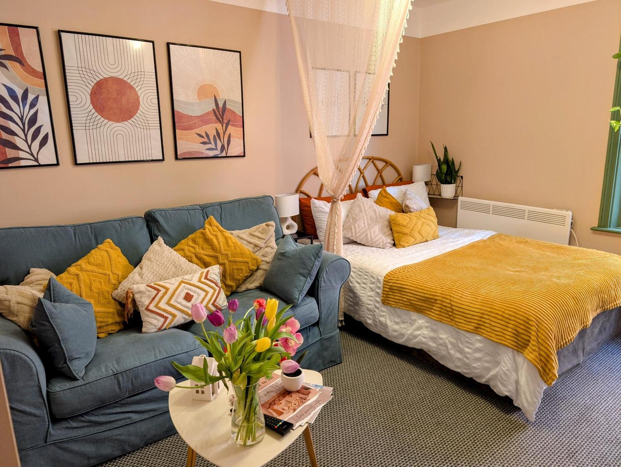 Peacehaven Retreat - 4 Minutes From The Beach! Pet Friendly! Weymouth Exterior photo