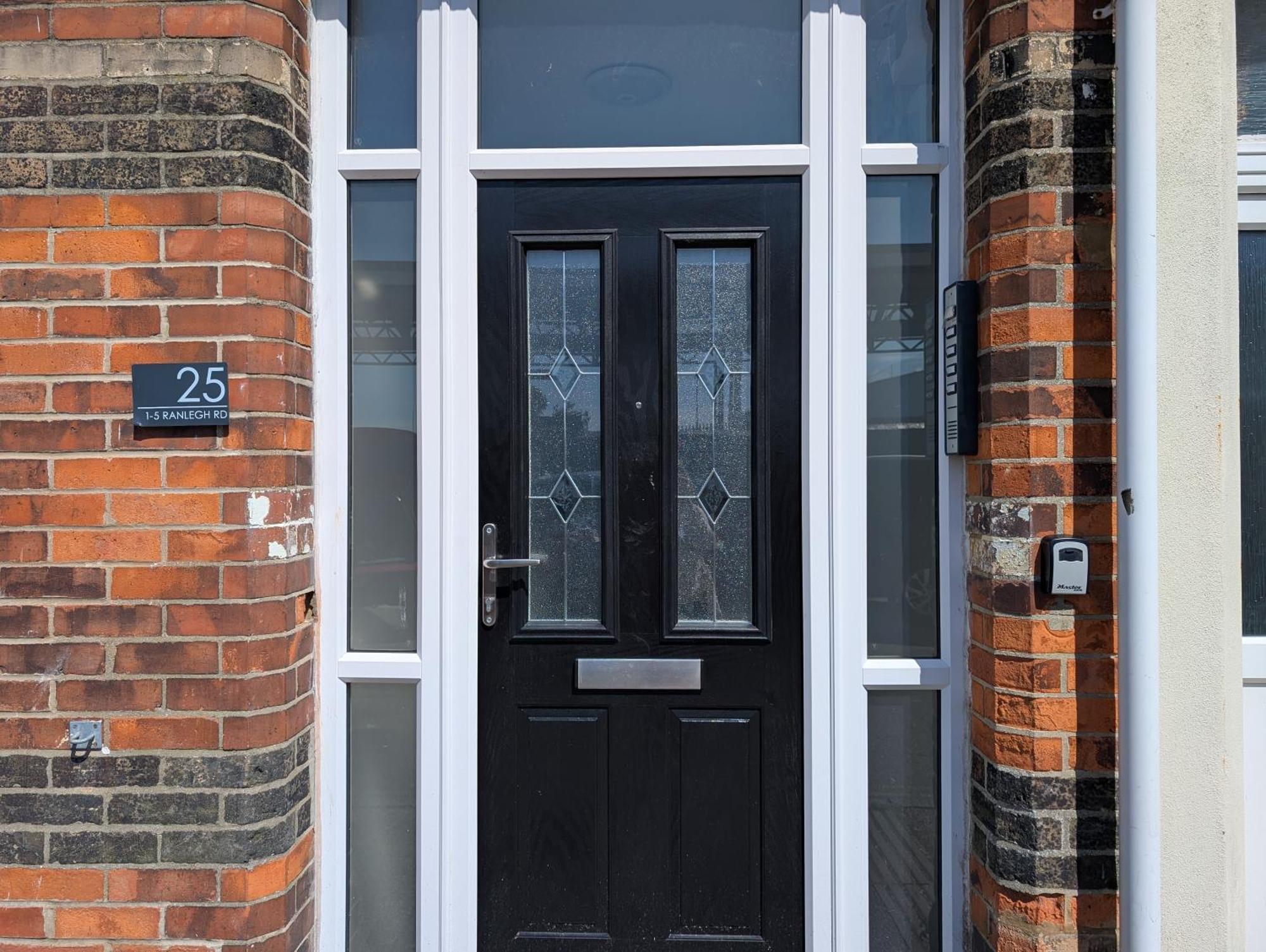 Peacehaven Retreat - 4 Minutes From The Beach! Pet Friendly! Weymouth Exterior photo